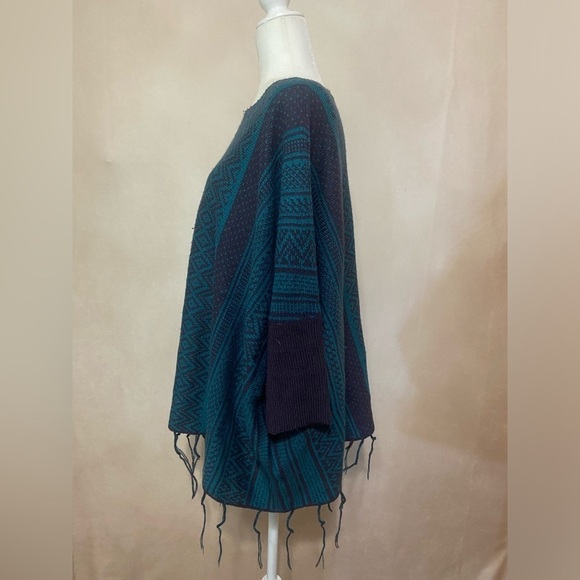 Freeway women's S oversized poncho sweater w/ fringe boho southwest style EUC - Picture 3 of 6